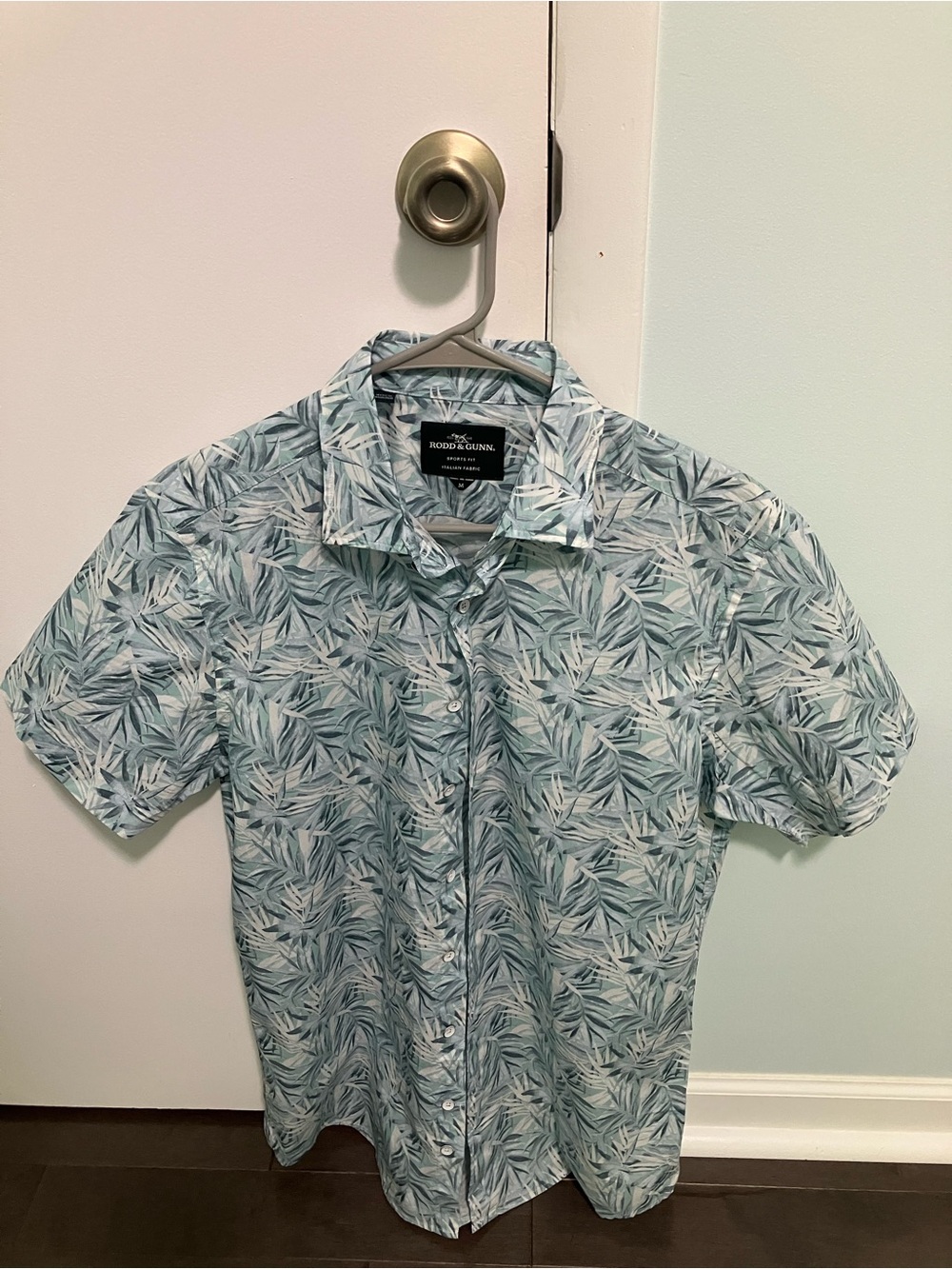 Rodd & Gunn Sports Fit 100% Cotton Short Sleeve  Shirt - Italian Fabric Size M